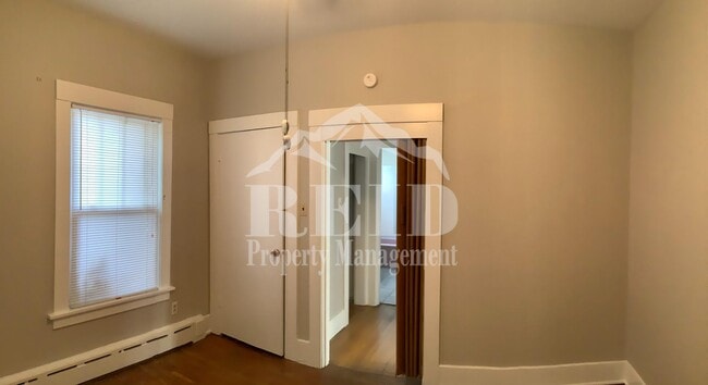 Building Photo - Large home/3bed 3 bath with bonus/office room just outside of PSNS and close to Bremerton Ferry