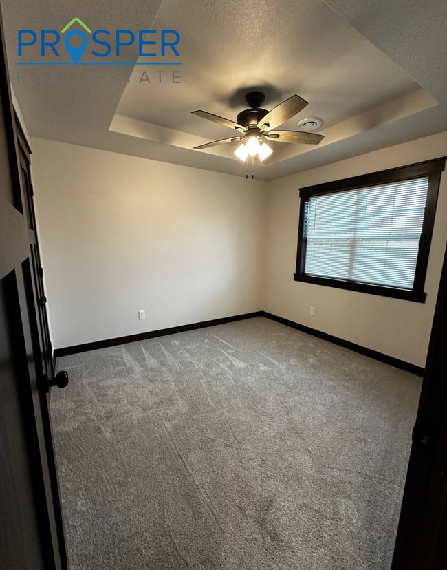 Building Photo - CA793X