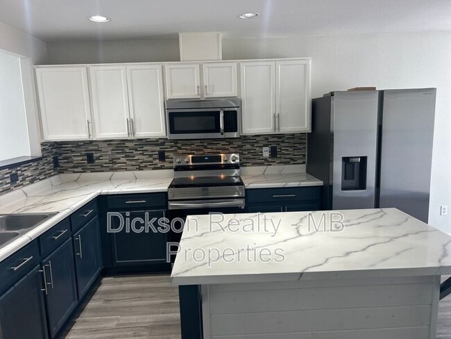 Building Photo - 7760 Key Largo Dr