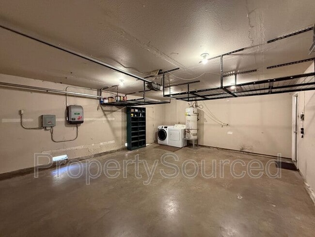 Building Photo - 856 Nottingham Dr