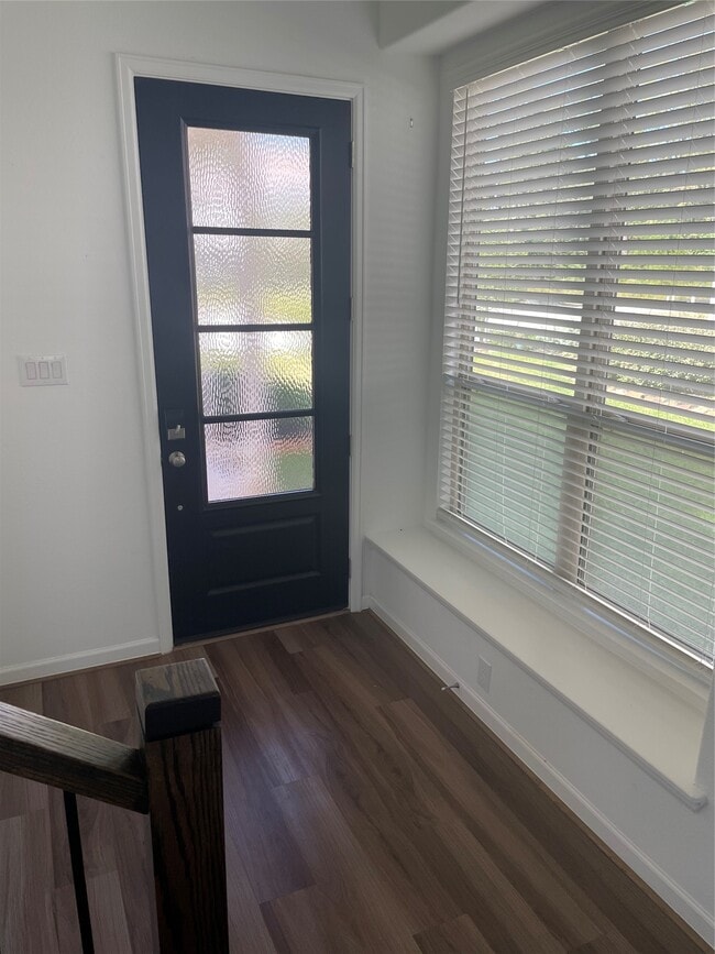 Building Photo - 621 Aspen Falls Ct