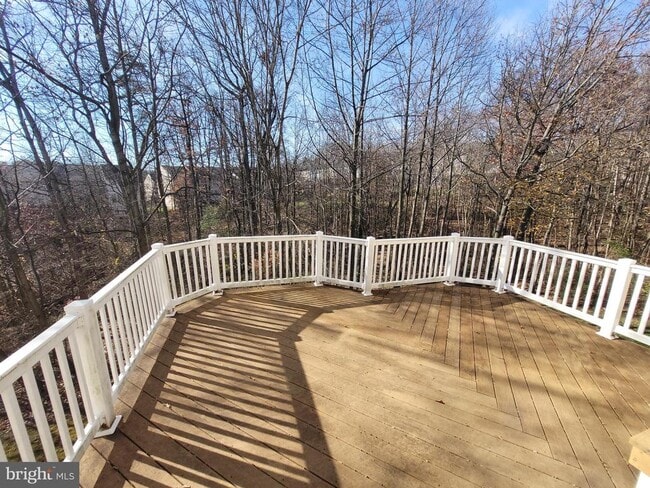 Building Photo - 4008 Spirea Ct