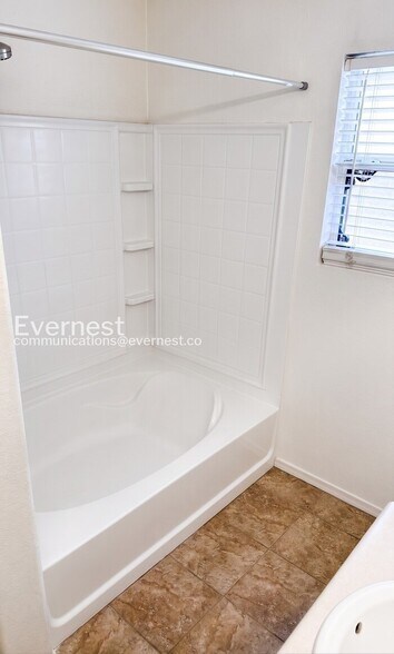 Building Photo - 3381 N River Rapids Dr
