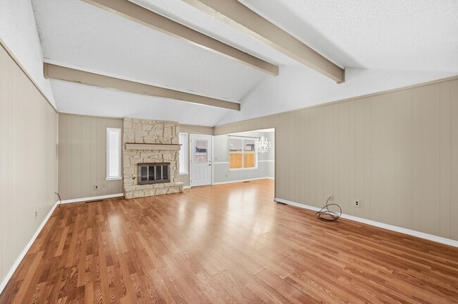 Building Photo - 7500 S Fern Ave