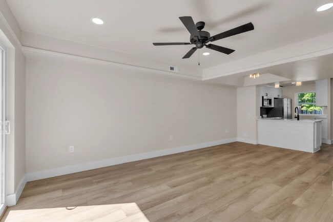 Building Photo - 2 AMAZING LEASE OFFERS TO CHOOSE FROM...Newly Renovated 2 BR/ 1.5 BA Condo in Yorktown community ...