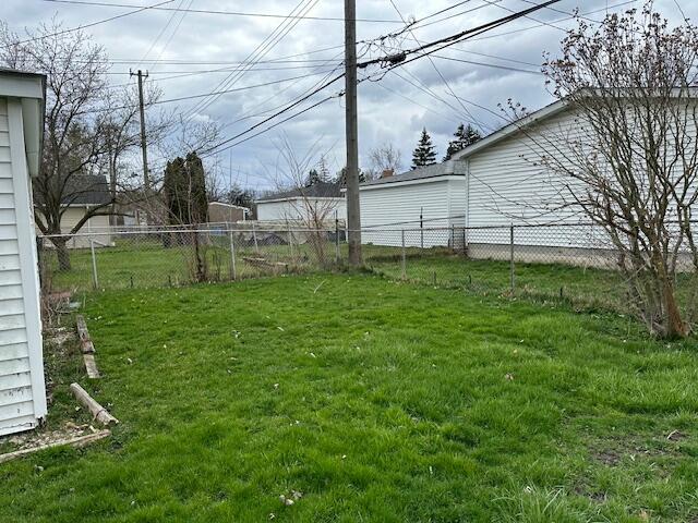 Building Photo - 18547 Hillcrest St