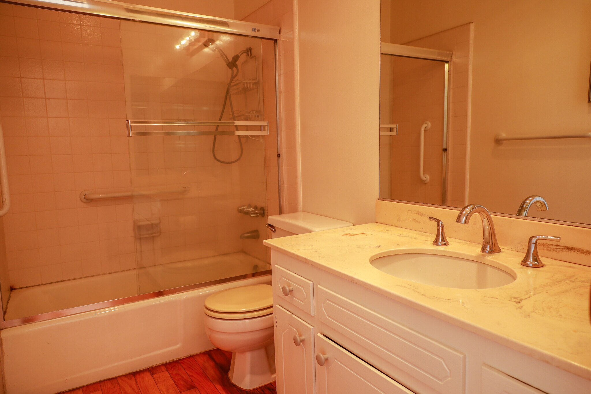 Building Photo - 3513 Alma Ave