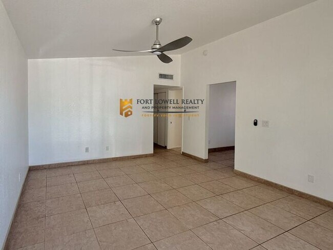 Building Photo - Charming three bedroom - two bathroom GREA...