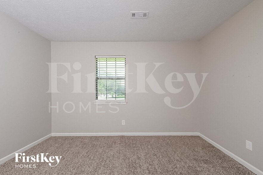 Building Photo - 185 Southmoor Cir