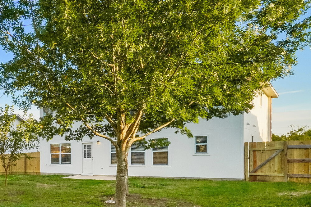 Building Photo - 208 Rinehardt St