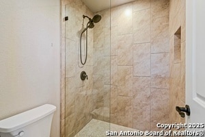 Building Photo - 1216 Canyon Lake Dr