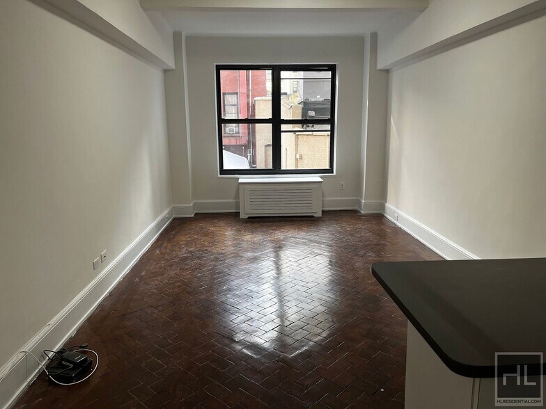 Building Photo - WEST 73 STREET
