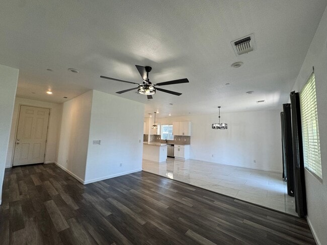 Building Photo - 2469 S Rogers Ln