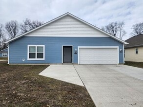 Building Photo - Experience modern living in this beautifully designed 4-bedroom, 2 full-bath home located East of...