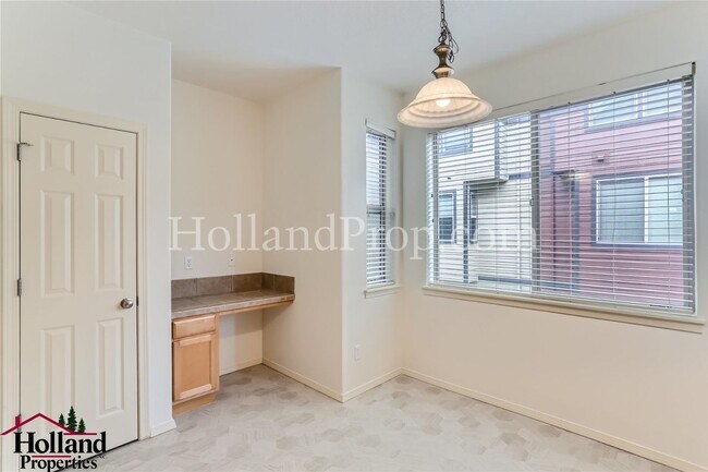 Building Photo - Modern 2-Bedroom Townhome with Garage & Private Deck