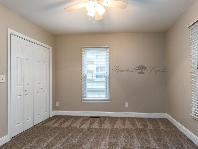 Building Photo - Updated 3 Bedroom / 2 Bath Home on Lamont