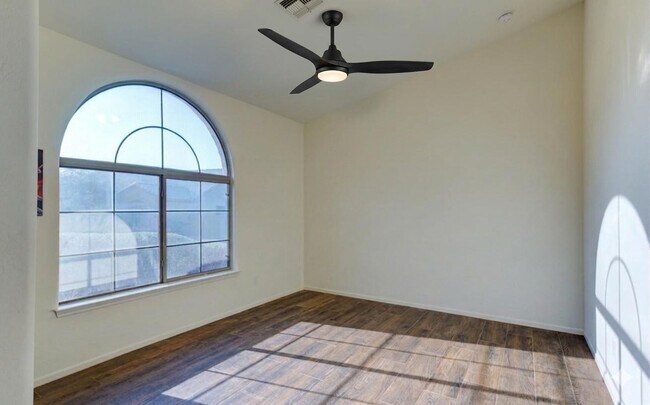 Building Photo - 29705 N 69th Pl