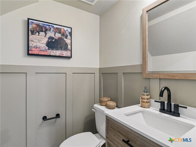 Building Photo - 890 Casetta Trl