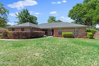 Building Photo - 13132 Rivergate Way
