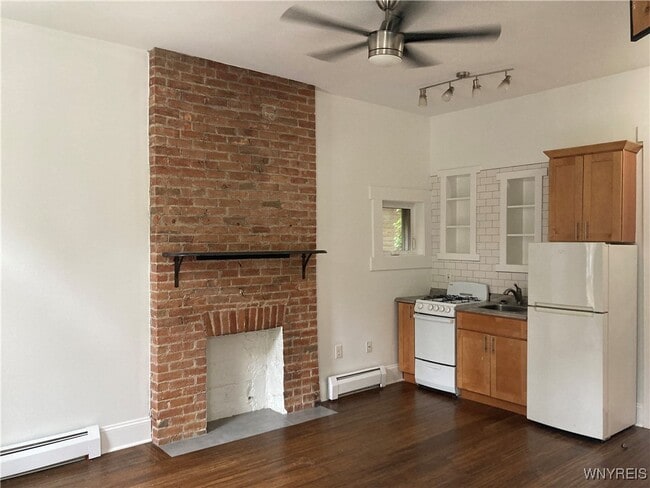 Building Photo - 77 Johnson Park