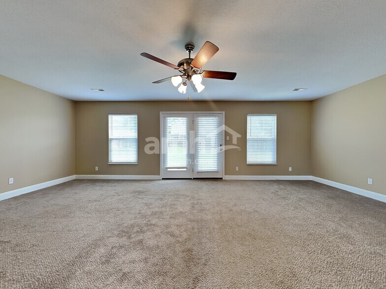 Building Photo - 119 Rouen Ct
