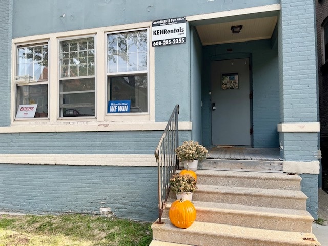 Building Photo - 207 N Pinckney St