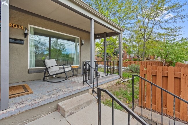 Building Photo - Available Now! Wonderful Sloan's Lake Home