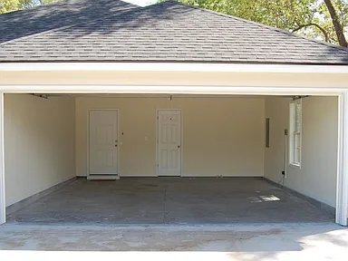 Building Photo - 4501 Country Oak Dr
