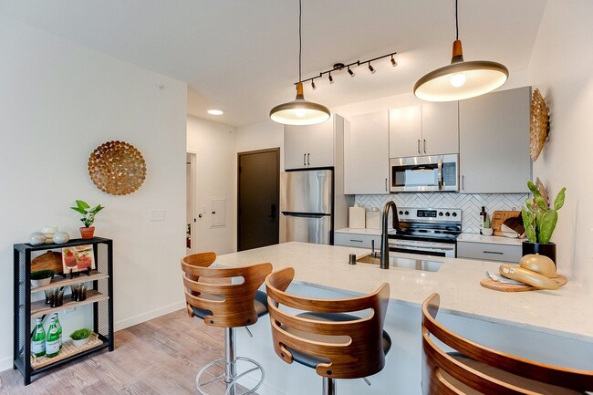 Building Photo - Nox Apartments