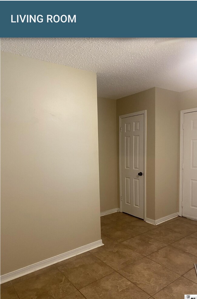 Building Photo - 122 Wellington Pl