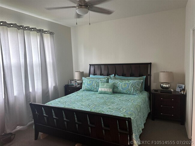 Building Photo - 10179 SW Captiva Dr