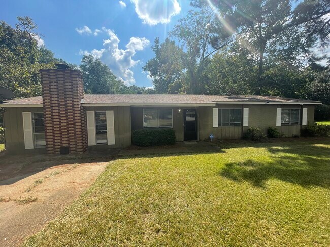 Primary Photo - 1405 Dianne Dr