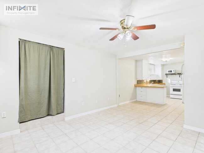 Building Photo - One Bedroom Apartment in the Heart of Down...