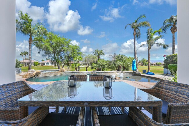 Building Photo - 267 Loch Lomond Rd