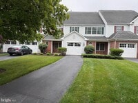 Building Photo - 615 Strandhill Ct