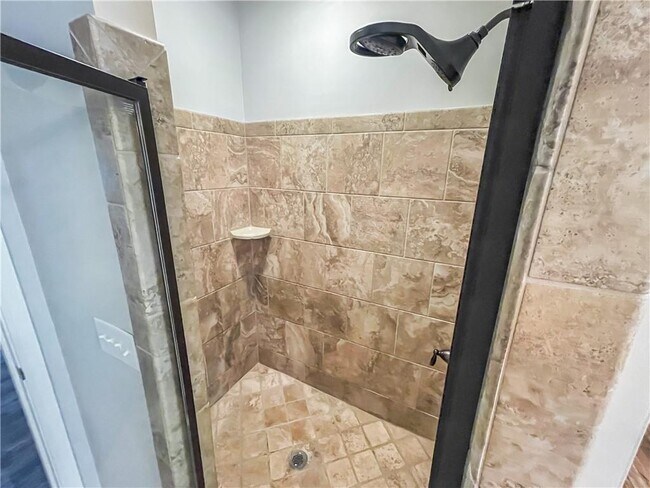 Building Photo - 4450 Wooded Oaks NW