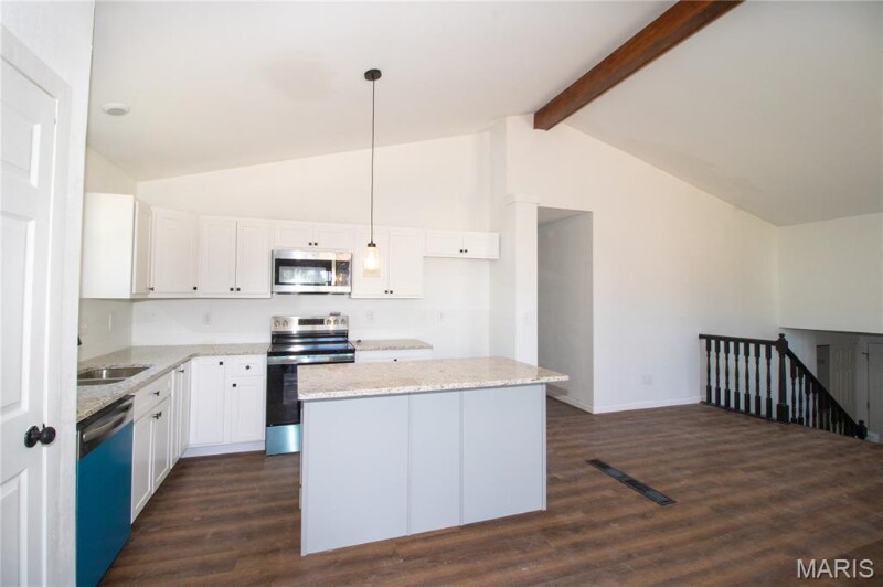 Building Photo - 114 Green Forest Estates Dr
