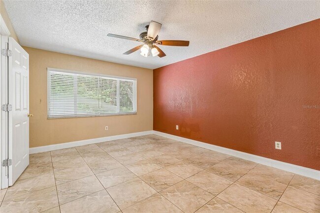 Building Photo - 15109 Springview St