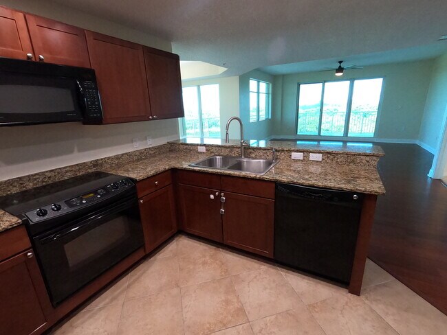 Building Photo - 10851 Mangrove Cay Ln NE