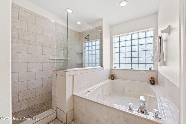 Building Photo - 3502 Tipperary Dr