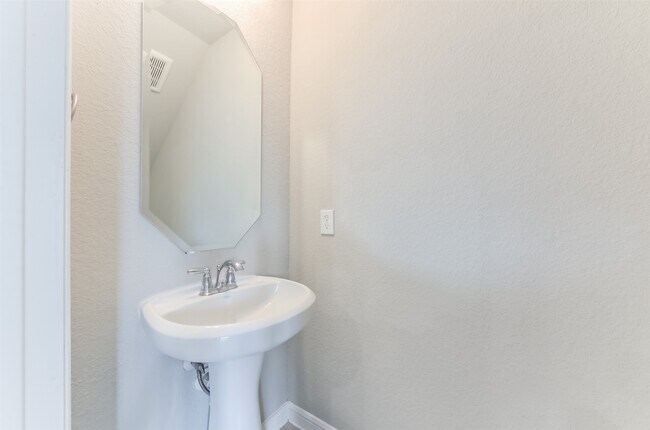 Building Photo - 8622 Marble Ter Ct