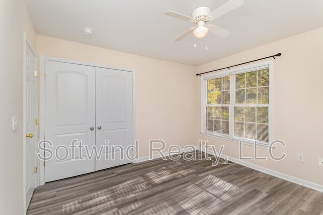 Building Photo - 1519 Elmwood Ave