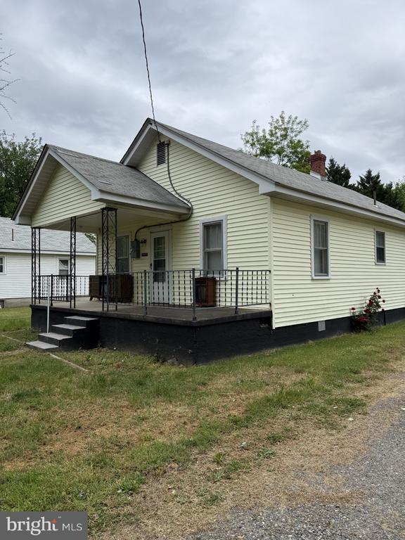 Building Photo - 5497 Rosedale Dr
