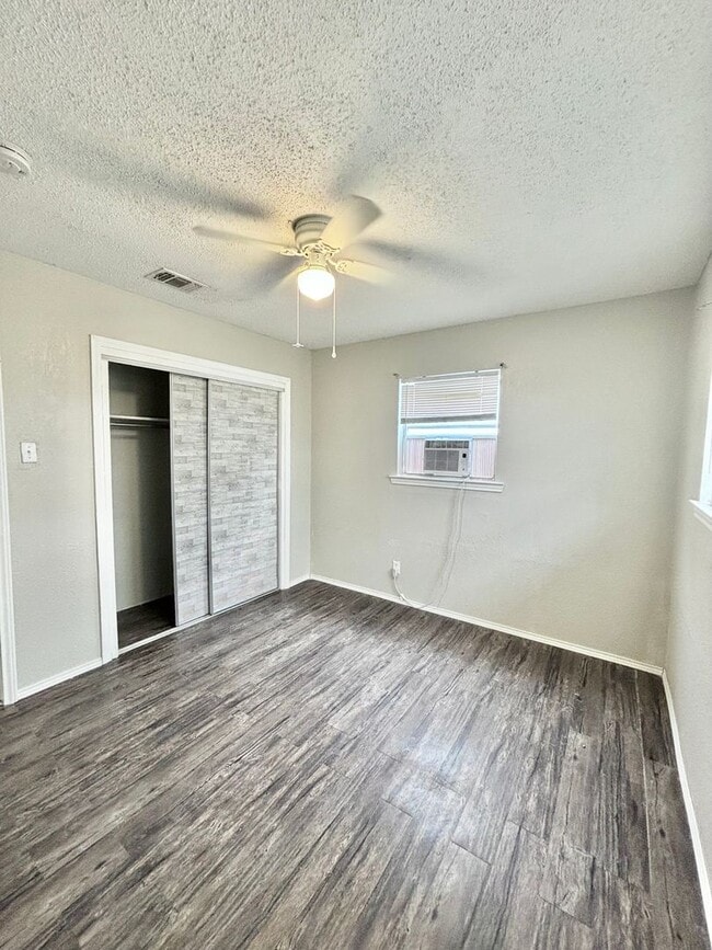 Building Photo - NOW AVAILABLE - Spacious 3-Bedroom Home + Fenced Backyard & Storage Building!