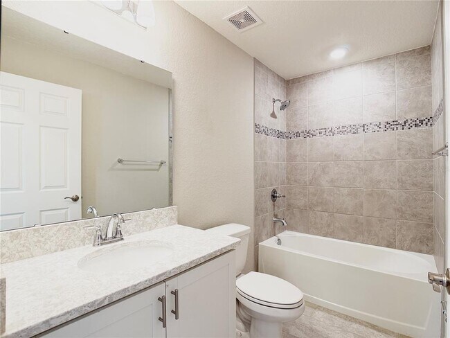 Building Photo - 1337 Cascade Dr