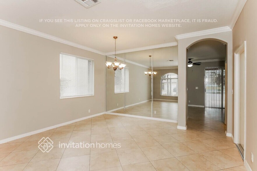 Building Photo - 3774 Woodfield Dr