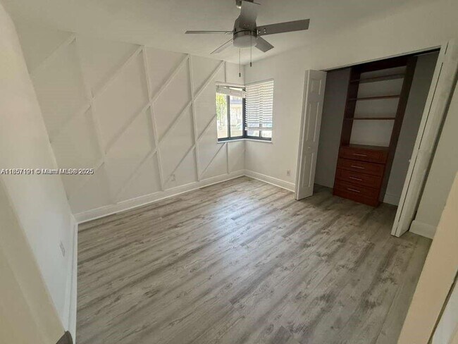 Building Photo - 8148 NW 17th Manor