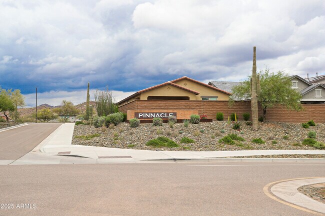 Building Photo - 13335 W Red Range Way