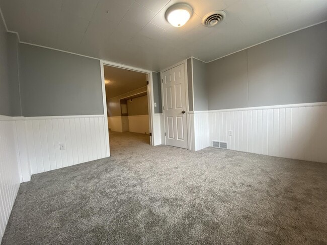 Building Photo - 1536 7th Ave NE