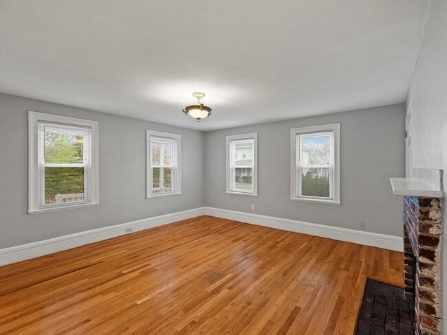 Building Photo - 27 Kilby St